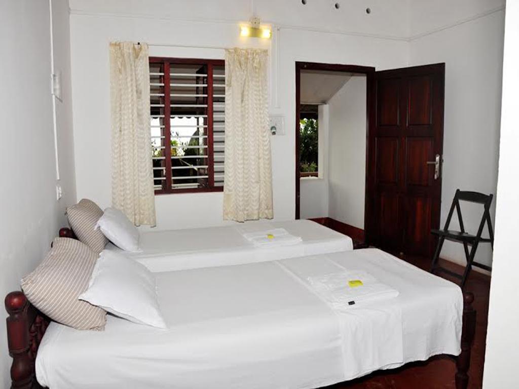 Angeo Beach House Alappuzha Buitenkant foto