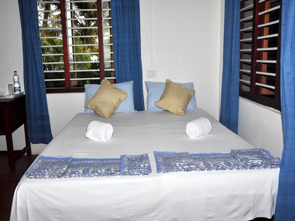 Angeo Beach House Alappuzha Buitenkant foto