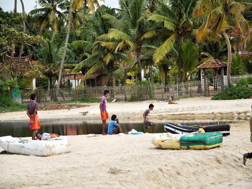 Angeo Beach House Alappuzha Kamer foto