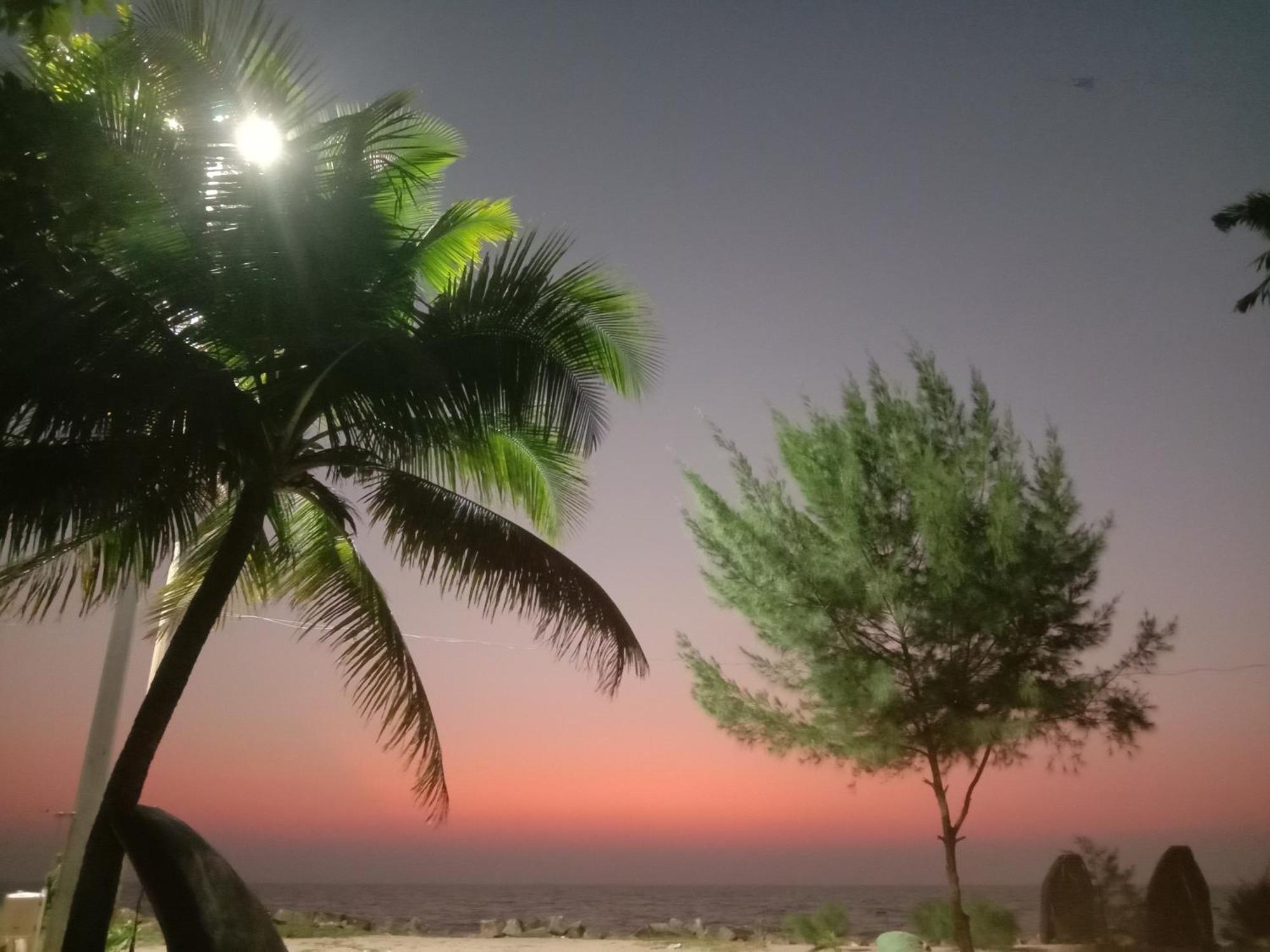 Angeo Beach House Alappuzha Buitenkant foto