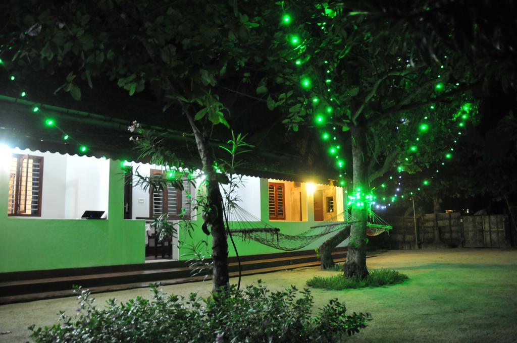Angeo Beach House Alappuzha Buitenkant foto