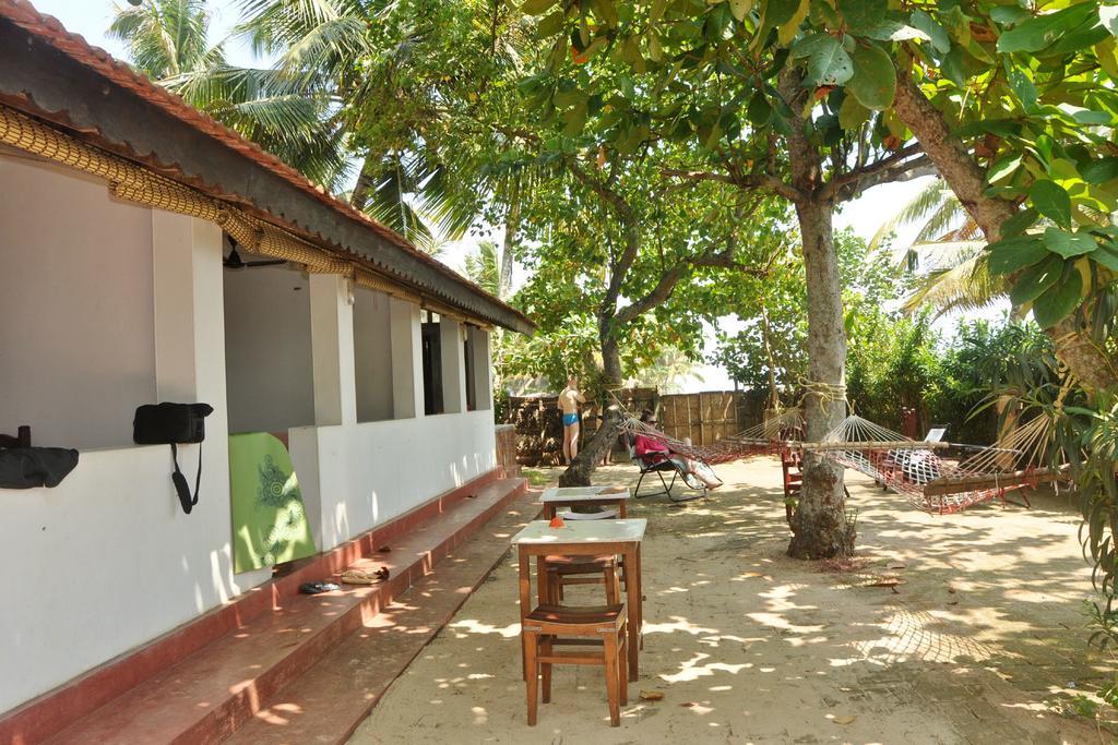 Angeo Beach House Alappuzha Buitenkant foto